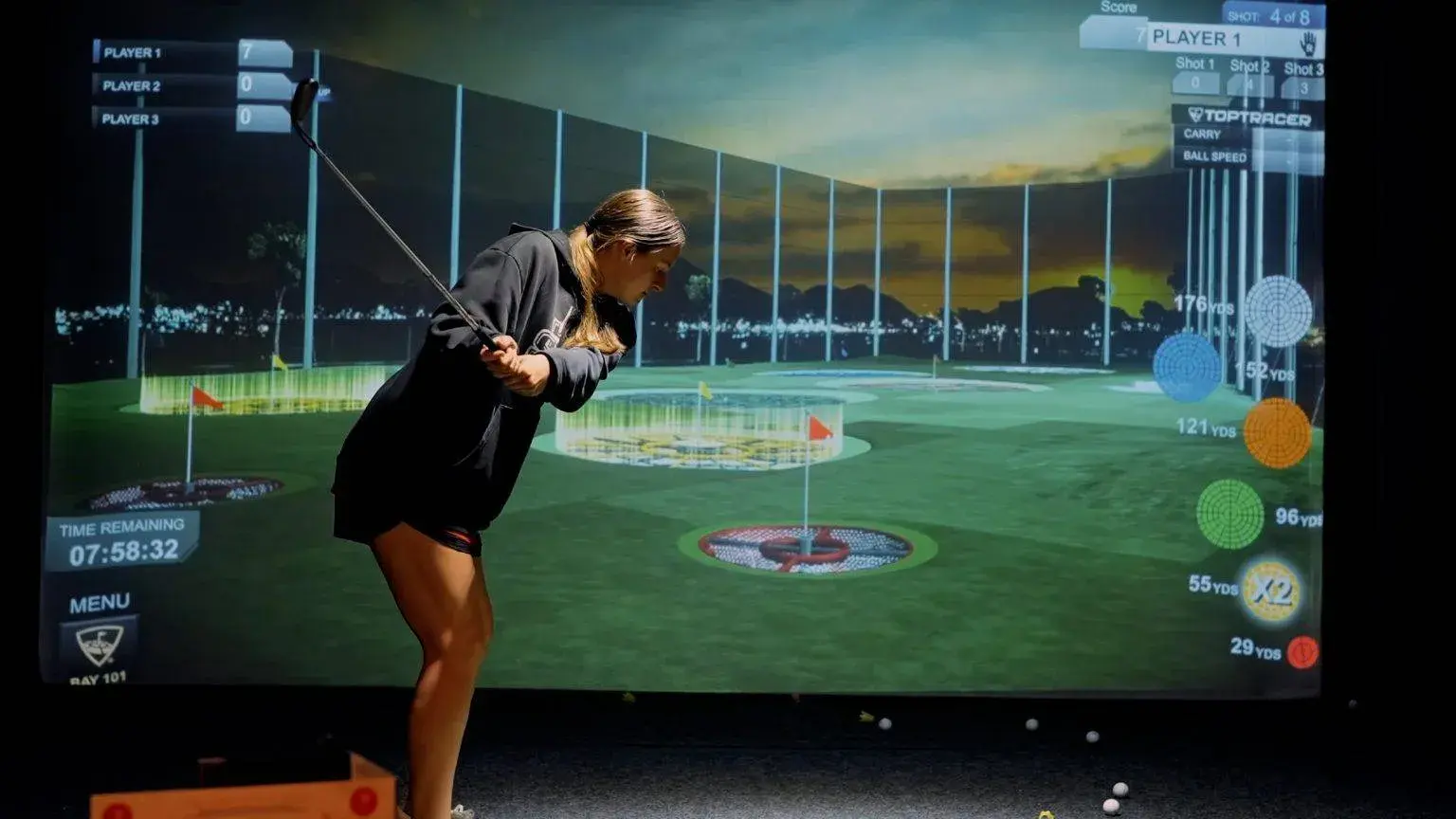 Book Golf / Sport Simulators With Us
